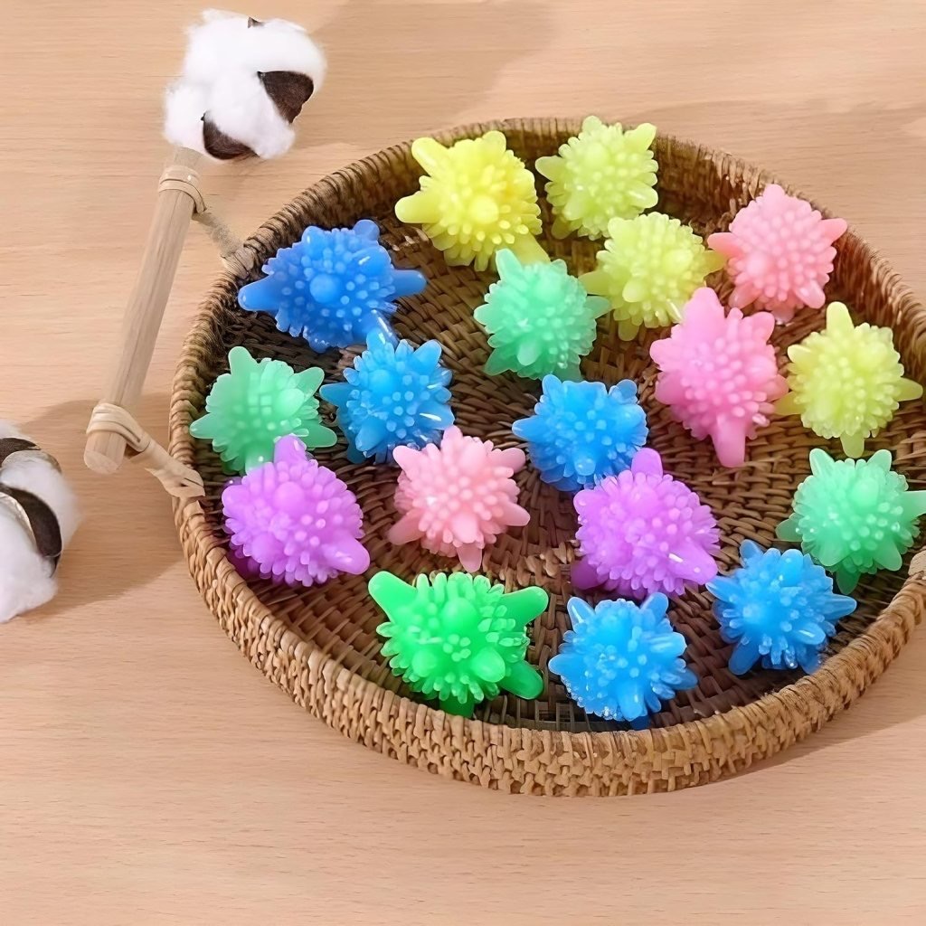 Corona Shape Washing Laundry Ball Soft Silicone Washing Machine Laundry Ball (pack o f 10)